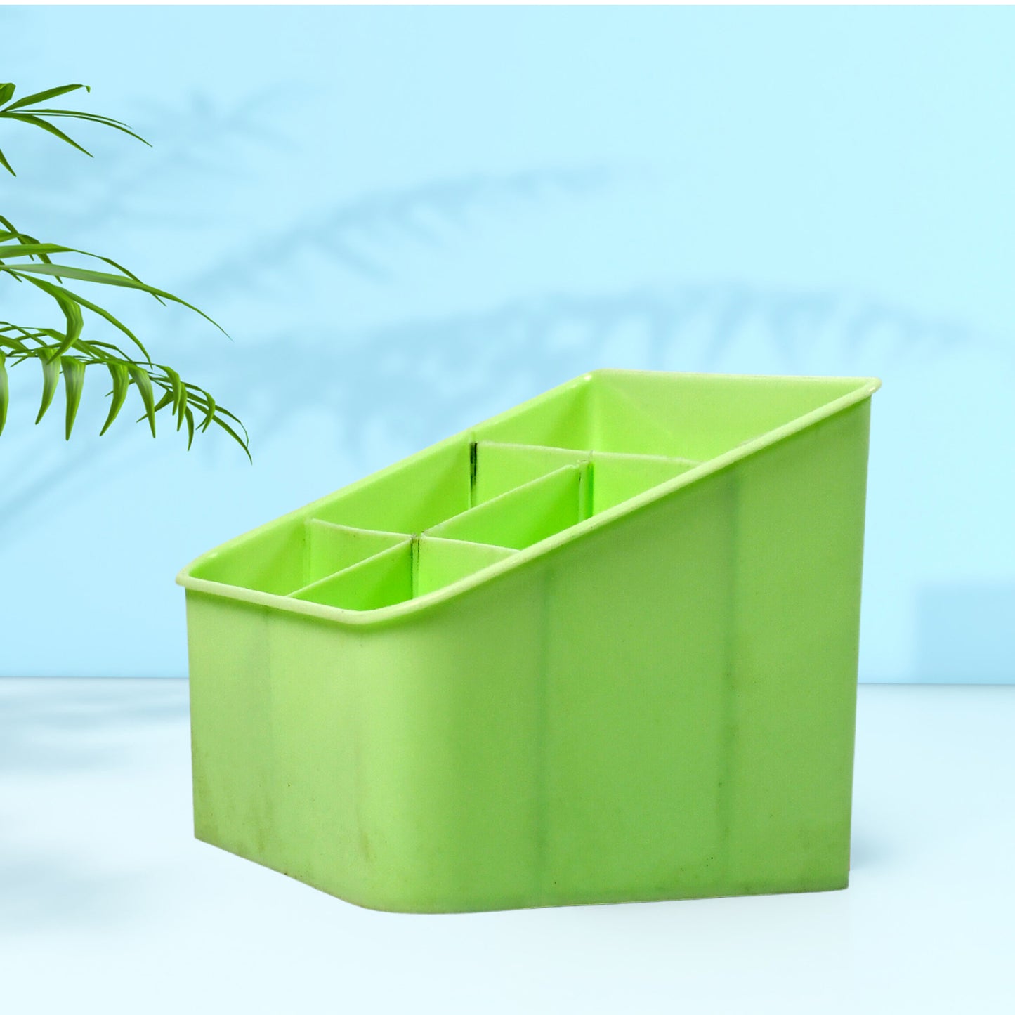 Wukusy 7351 plastic storage box for living room and bathroom, multi-compartment space-saving organizer on a white background.