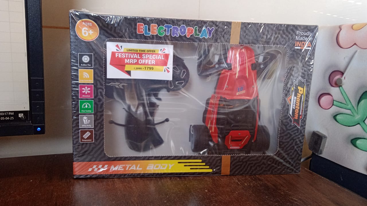 Wukusy high-speed remote control racing car set with sleek design and colorful body, ready for fast racing action