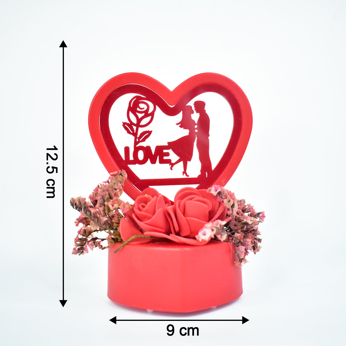 Heart-shaped love couple decorative showpiece with rose base, Wukusy home decor sculpture for romantic display.