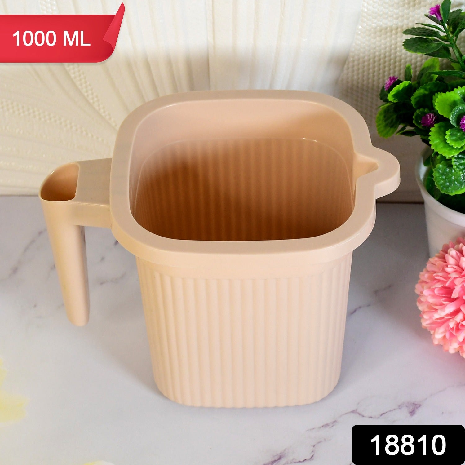Plastic square bath water mug by Wukusy, 1000 ml capacity, in mixed colors, ideal for home and kitchen use.