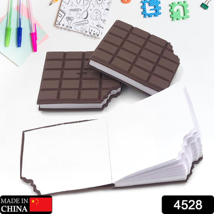 Small chocolate-scented Wukusy diary with rectangular shape, plain pages, designed for kids, featuring a chocolate bite shape.