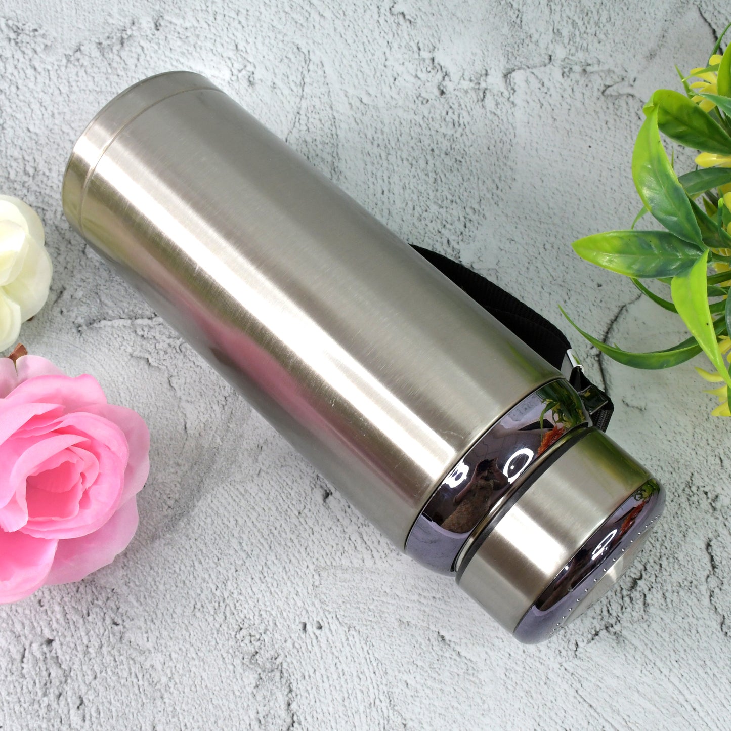 Wukusy stainless steel water bottle, 800ml thermos flask for men, women, kids, leak-proof, reusable, suitable for home, gym, travel
