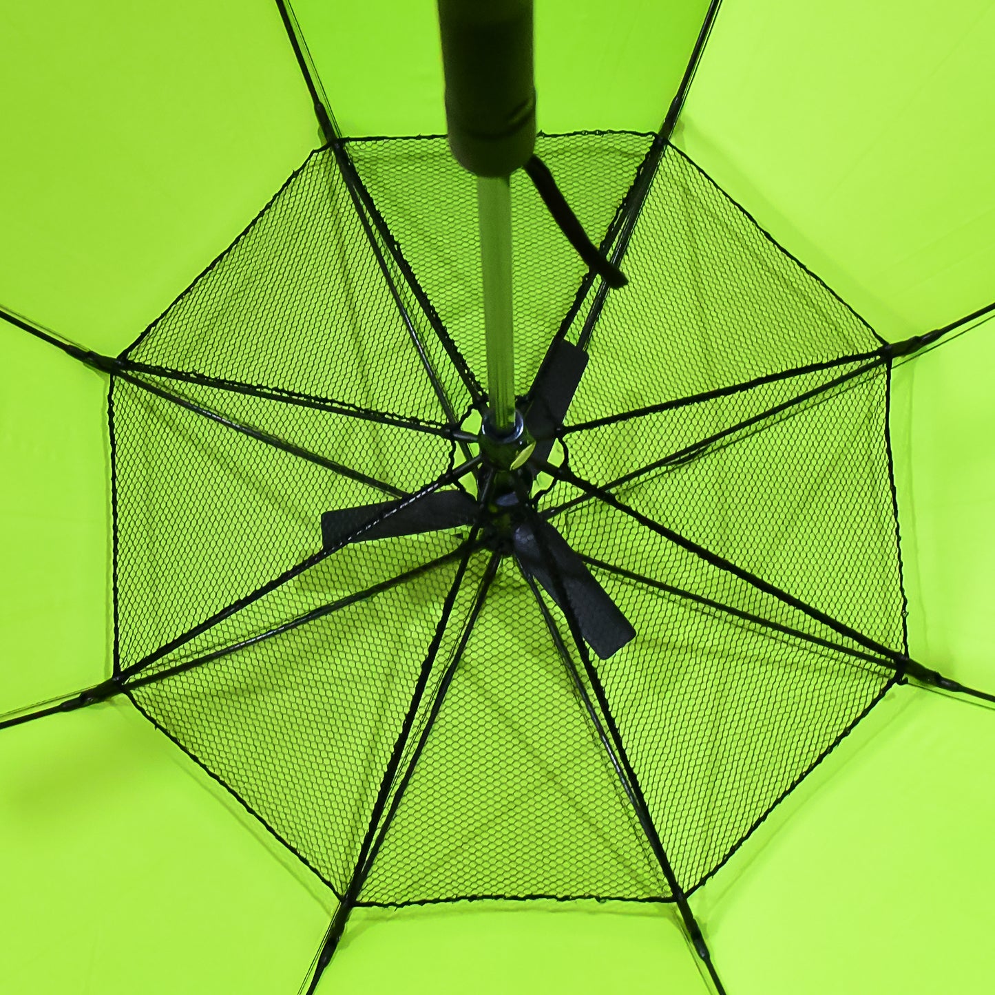 Wukusy sun umbrella with built-in fan and power bank, designed for summer outdoor comfort, featuring a sturdy canopy and integrated fan.