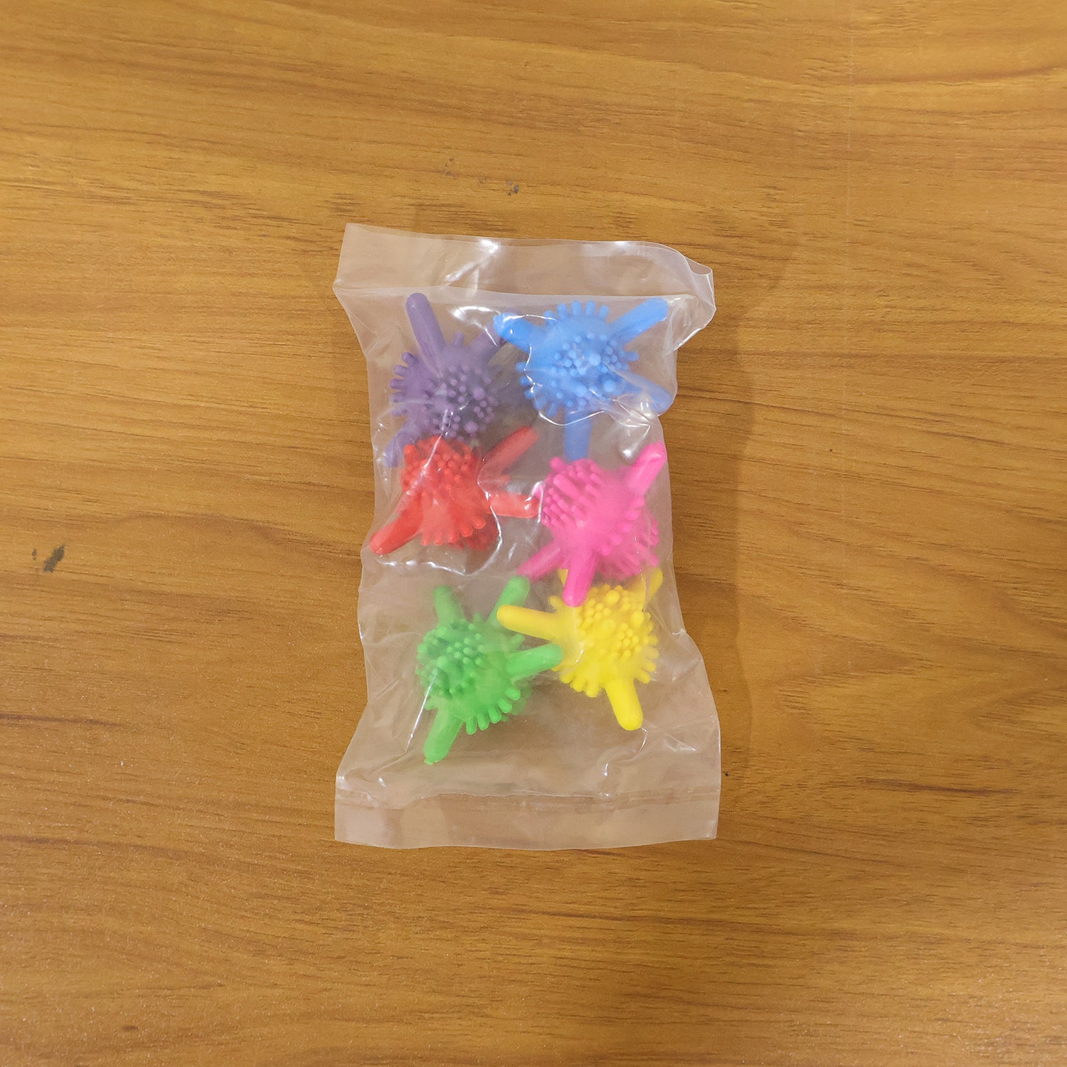 Set of six Wukusy multipurpose laundry washing balls for eco-friendly laundry and fabric softening in washing machines.