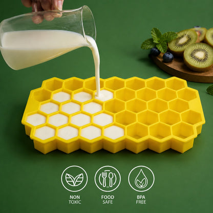 Wukusy hexagon silicone ice cube tray with lid for freezer and drinks, showing black tray filled with ice cubes.