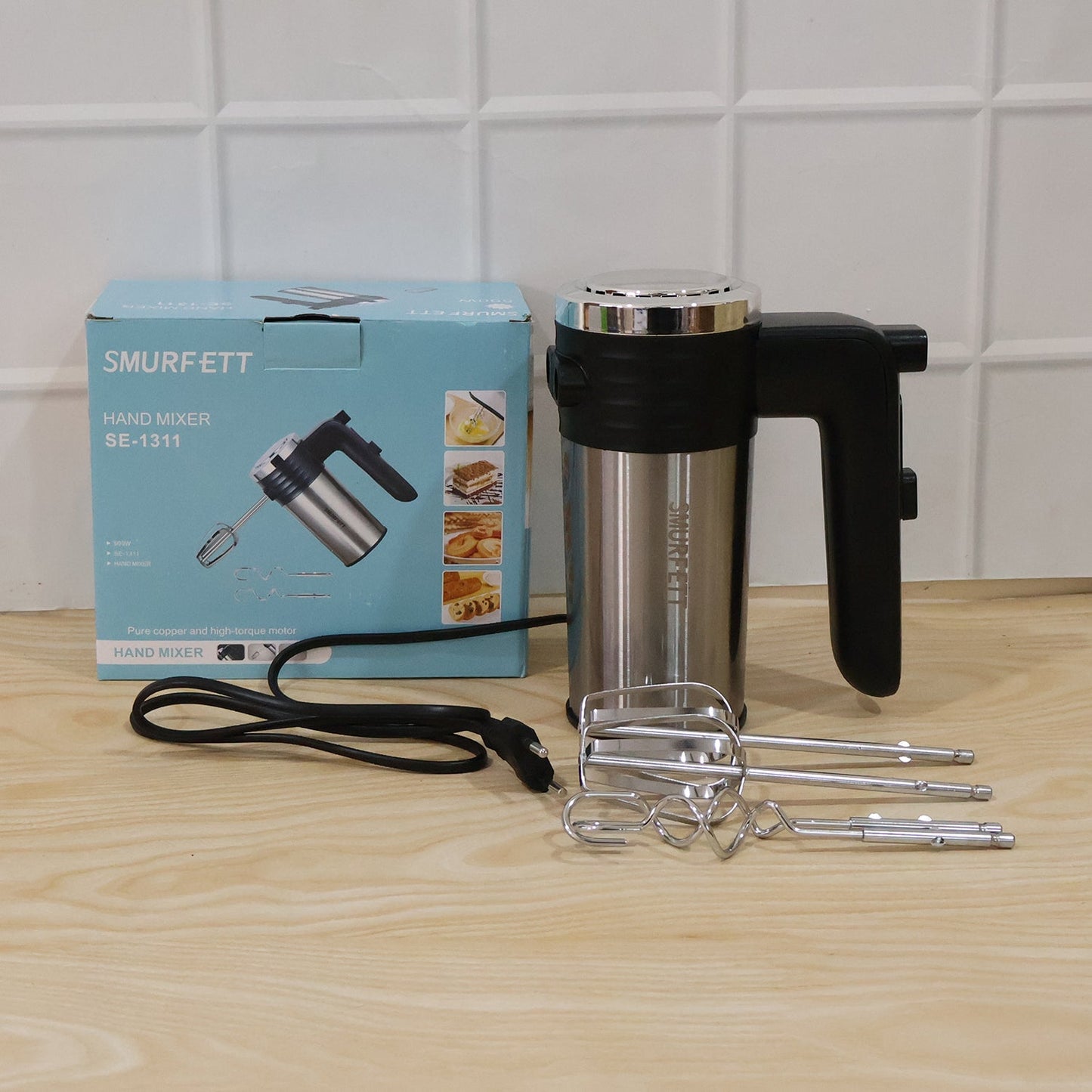 Wukusy 500W electric hand mixer with beaters and dough hooks for cake baking, shown with beaters attached on a white background