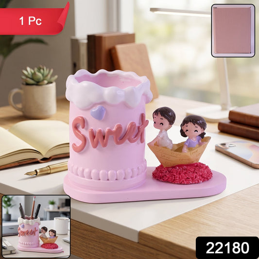 Wukusy romantic love couple resin desk organizer and pencil cup with a love-themed design for holding pens and small office supplies.
