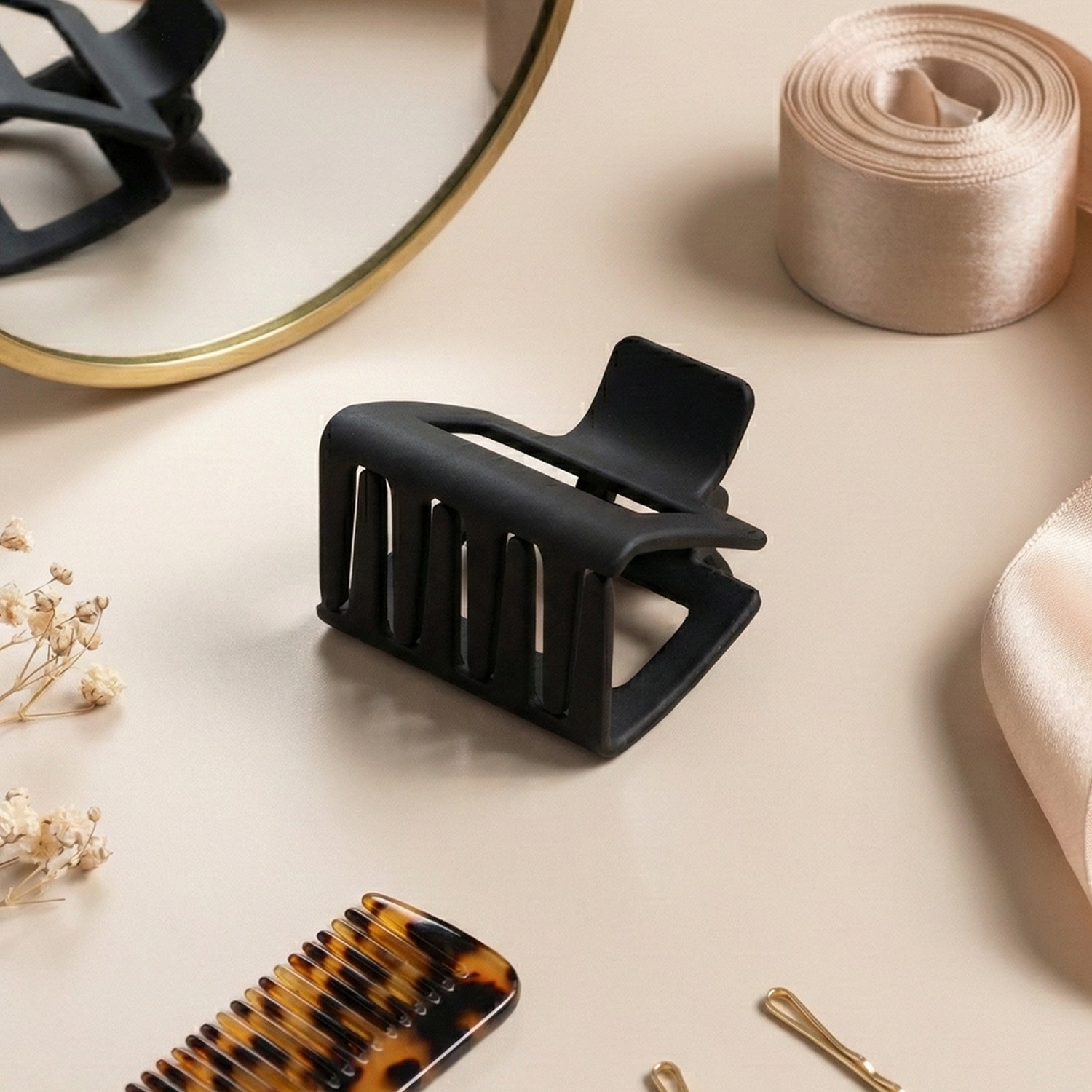Wukusy premium matte finish strong hold hair claw clip holding hair securely, one-piece, stylish and durable accessory for hair styling.