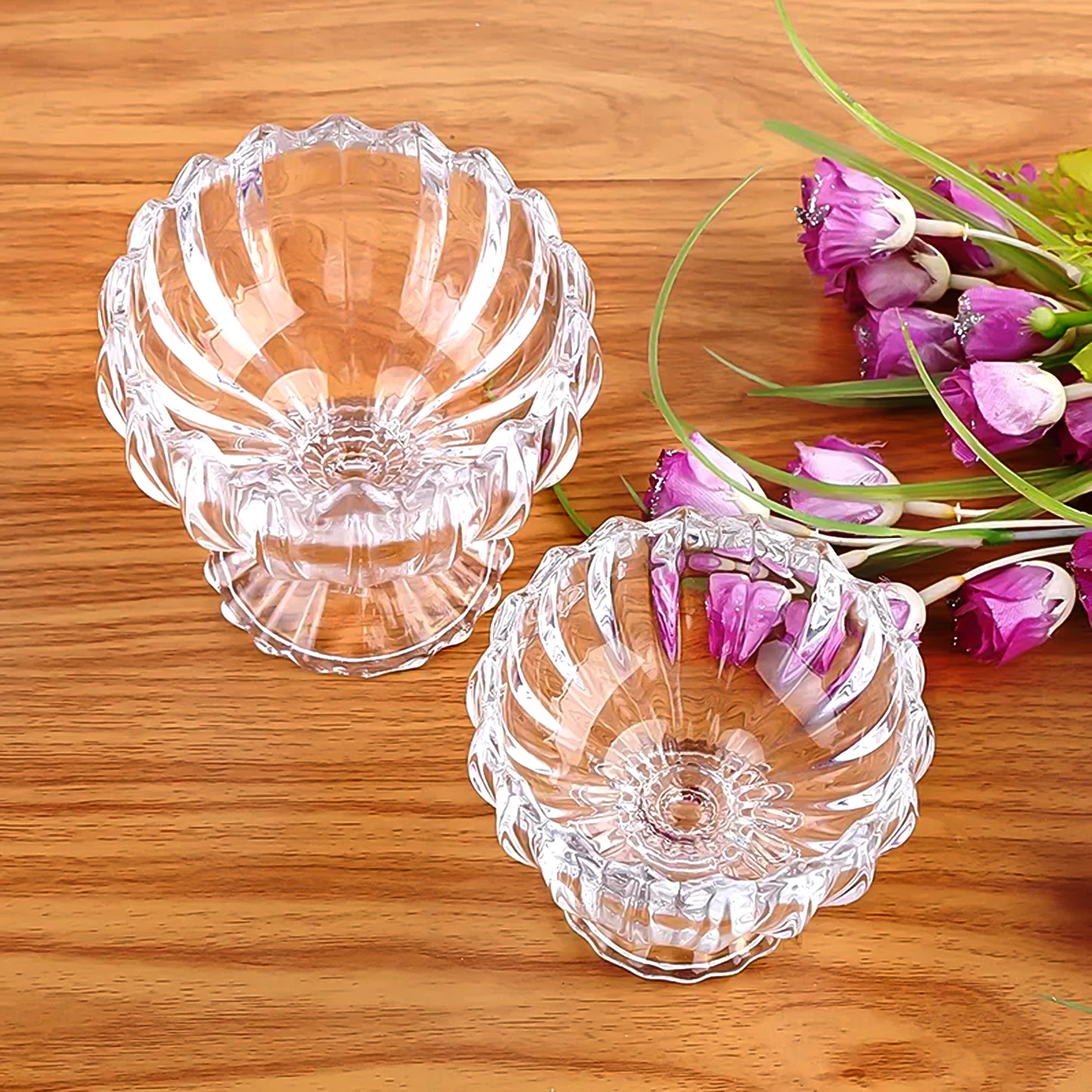 Set of six Wukusy glass ice cream bowls for sundaes, clear dessert cups perfect for serving frozen treats and desserts.