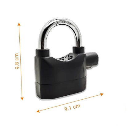 FIZZI SHOP luggage scale showing weight measurement, compact digital travel scale with 50 kg capacity for travelers.