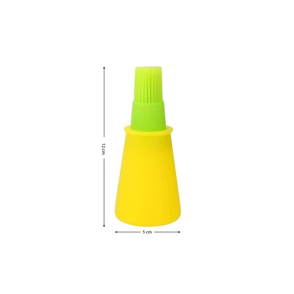 FIZZI SHOP JK SIDHU silicone oil bottle brush with flexible bristles for easy cleaning of oil bottles and containers.