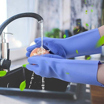 Silicon gloves from FIZZI SHOP JK SIDHU, heat-resistant kitchen gloves with textured surface for a secure grip.
