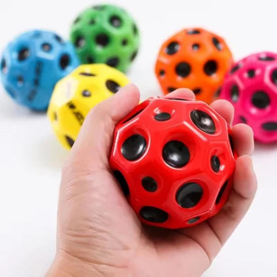 FIZZI SHOP Moon Space Ball showcasing a spherical toy with moon surface details and space-themed design.