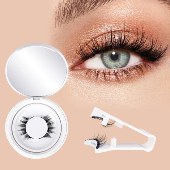 Reusable magnetic eyelashes by FIZZI SHOP featuring sleek design and magnetic strips for easy, natural-looking eyelash enhancement.