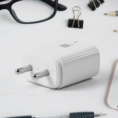 Wukusy Iball dual USB wall charger with two ports for fast charging, compact design, and 5V 3.1A power output for mobile devices