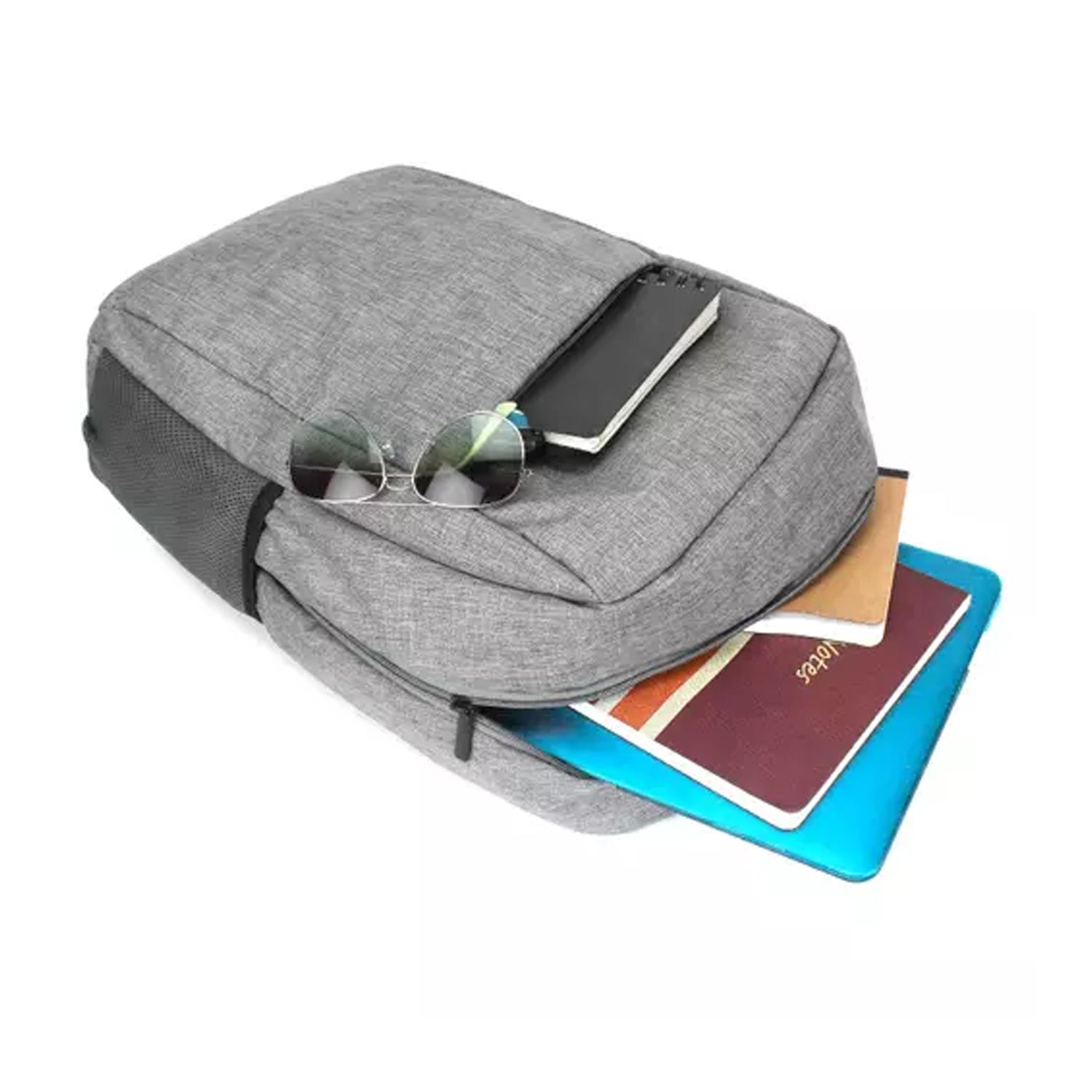 Wukusy laptop bag with adjustable strap, water-resistant material, multiple storage pockets, lightweight travel and office bag