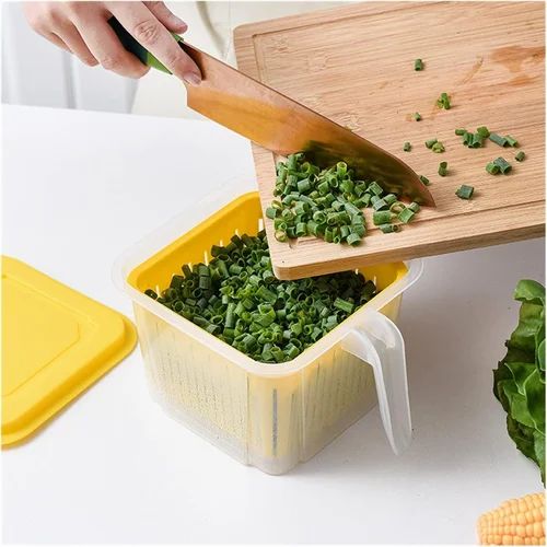 Plastic fridge organizer storage box with handle, perfect for organizing and maximizing space in kitchen refrigerators.