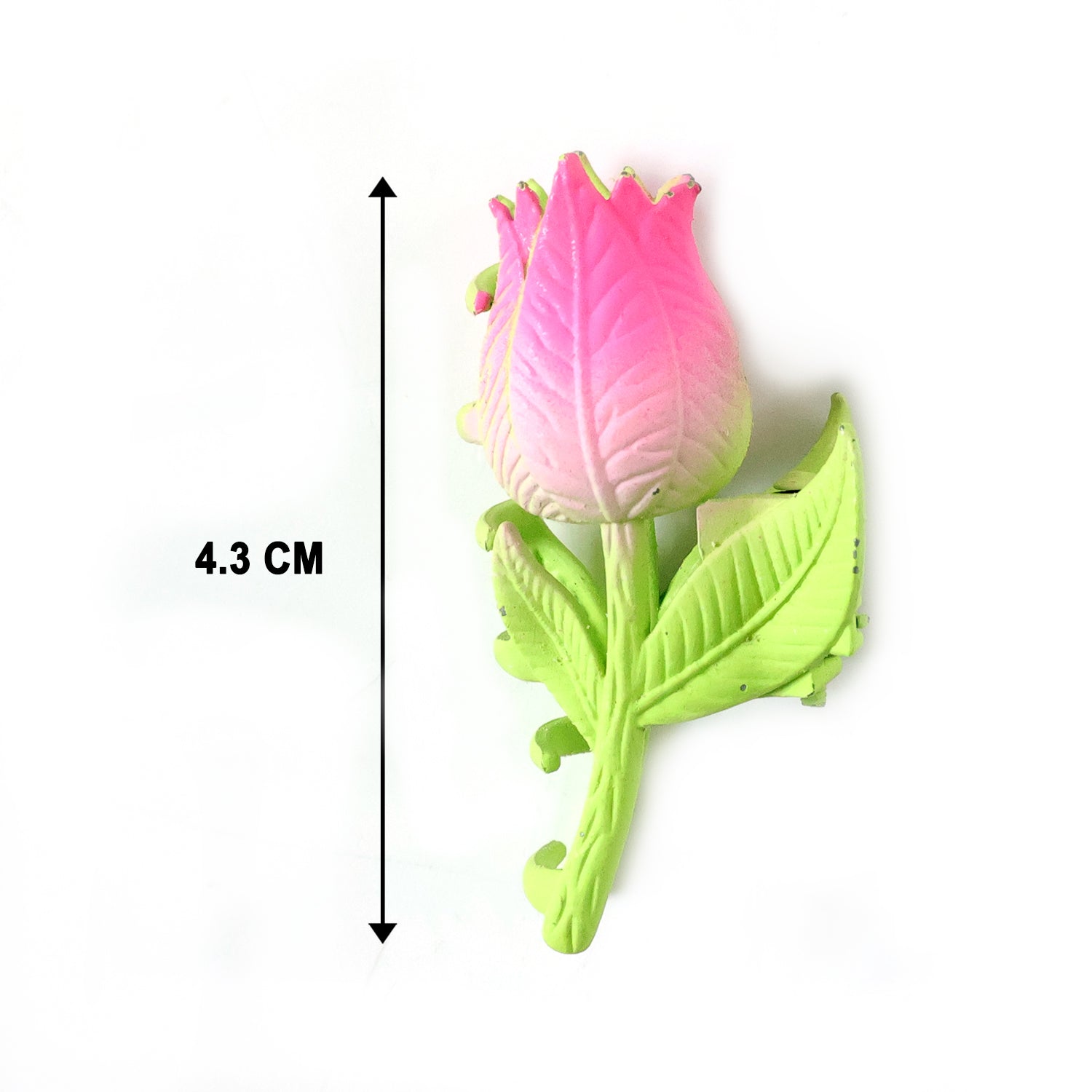Wukusy elegant rose flower design hair claw clip in a natural setting, showcasing its decorative rose pattern and sturdy clasp.