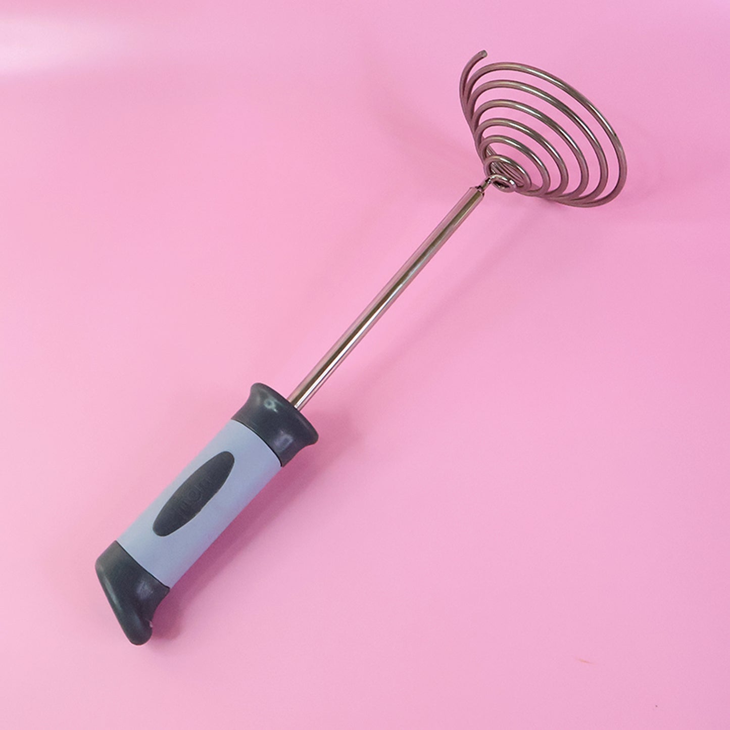 Wukusy Supermom Spring Omasher heavy-duty stainless steel vegetable and potato masher for kitchen use.