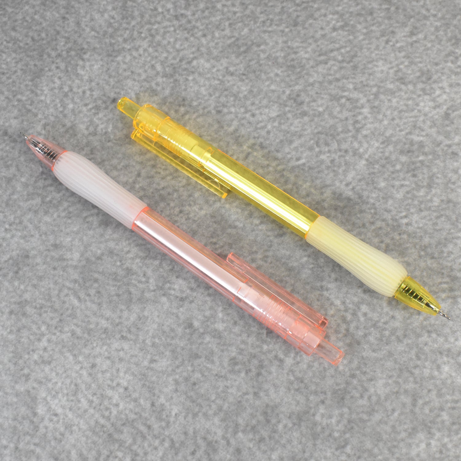 Wukusy lightweight black ballpoint pens, smooth writing office pens, 2-pack set with sleek design and comfortable grip