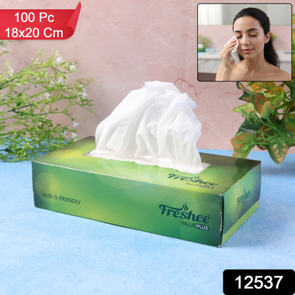 Wukusy Freshee premium skin-friendly facial tissues in a 100-piece box, soft and gentle for sensitive skin, 18x20 cm size.