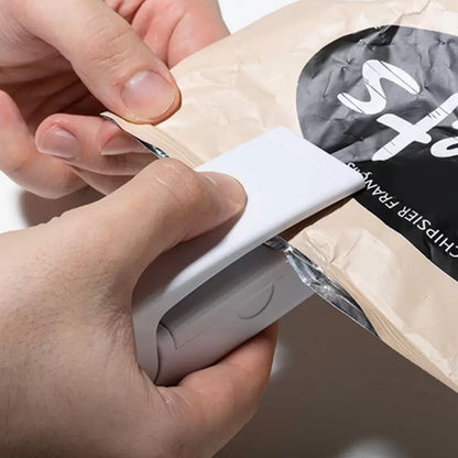 Wukusy portable mini heat sealer machine for plastic bags, compact home and kitchen device for sealing bags effectively