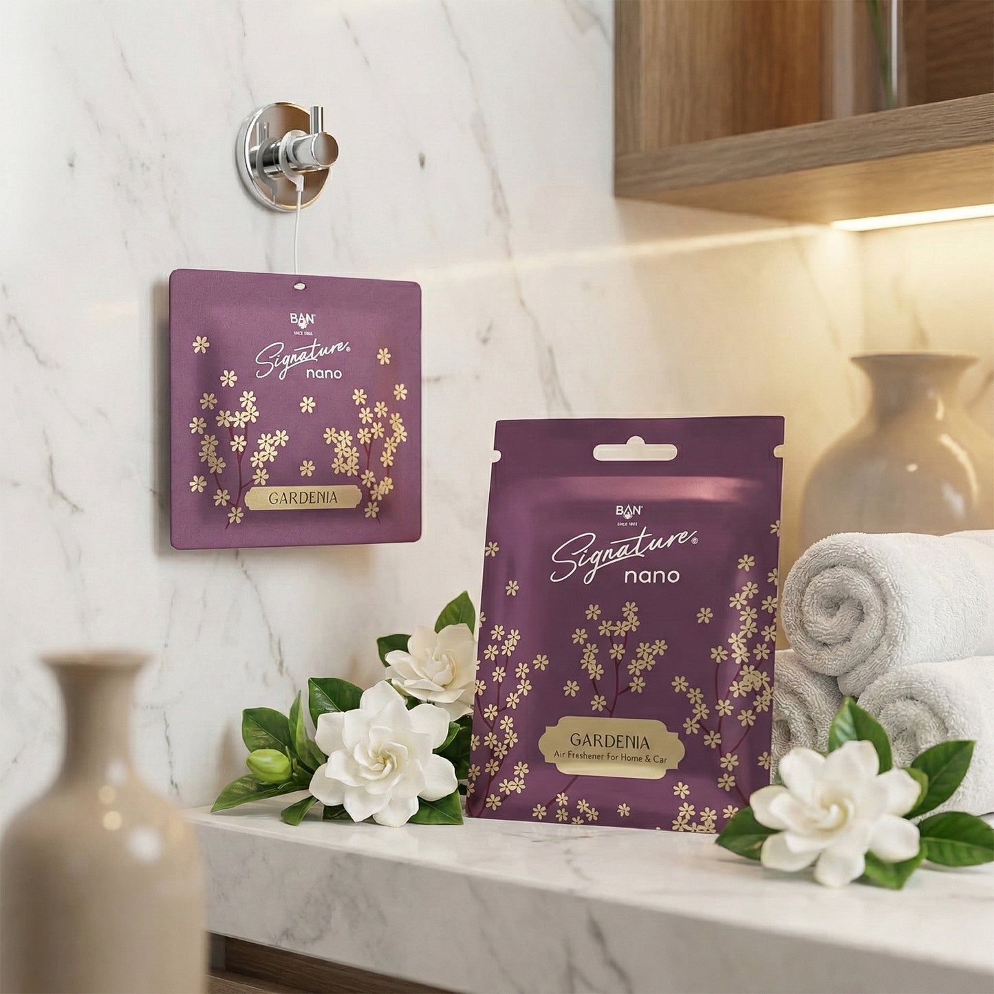Wukusy Gardenia fragrance hanging air freshener sachet with mixed scents, 10g, designed to add a fresh floral aroma to any space.