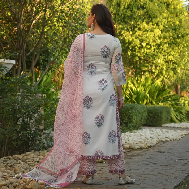 White printed cotton kurta and pant set for women, featuring a comfortable and stylish traditional outfit from Alvami.