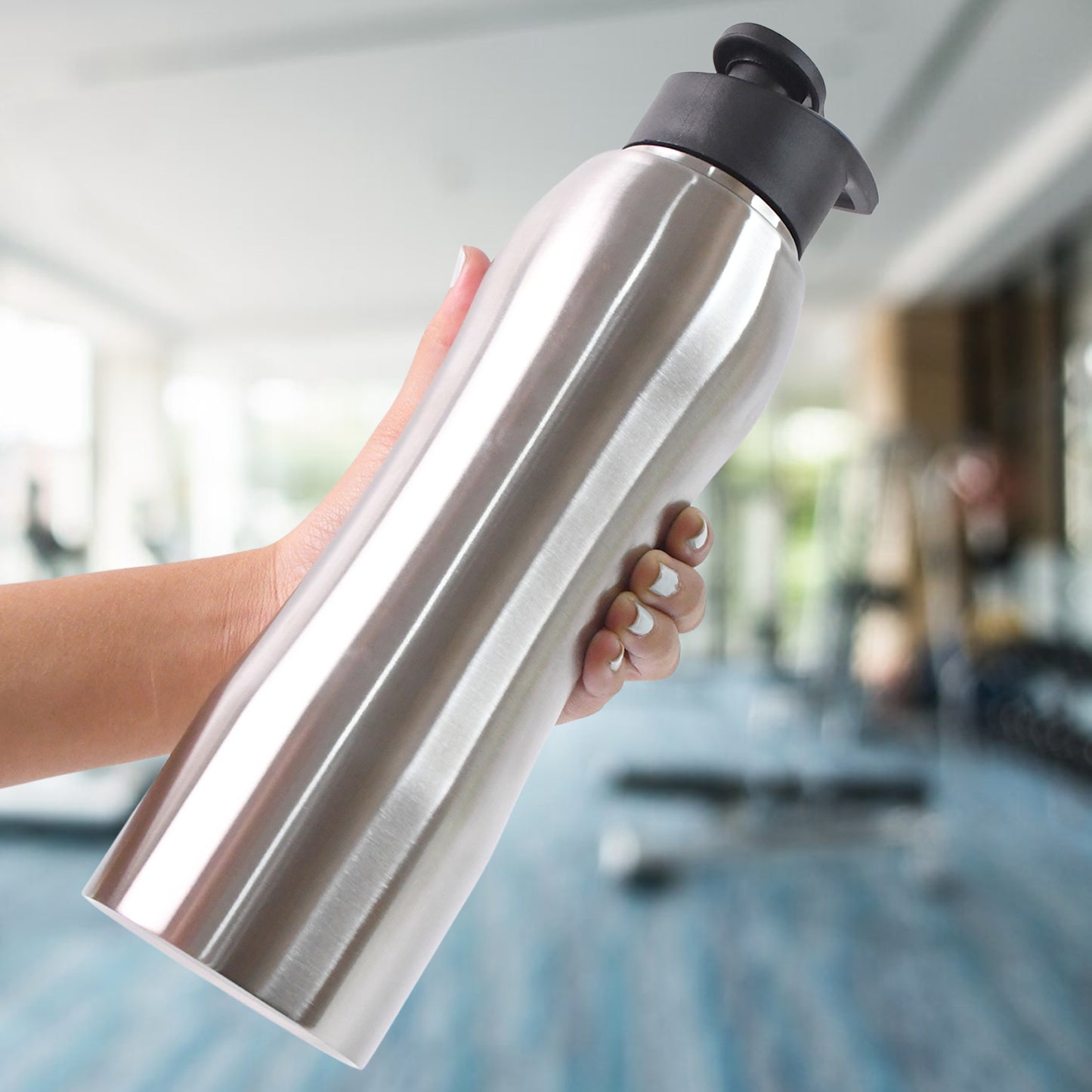 Stainless steel Wukusy double wall vacuum-insulated water bottle, 1000 ml, with sleek design and leak-proof lid for home and kitchen use.