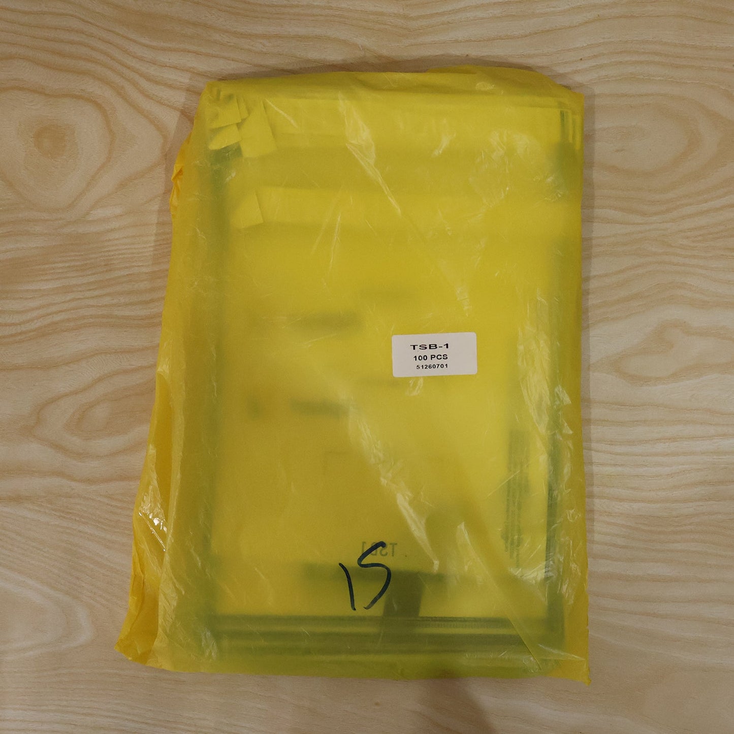 Wukusy Flipkart courier bags, 8.5 x 11 inch tamper-proof polybags, pack of 100, designed for secure packaging and shipping.