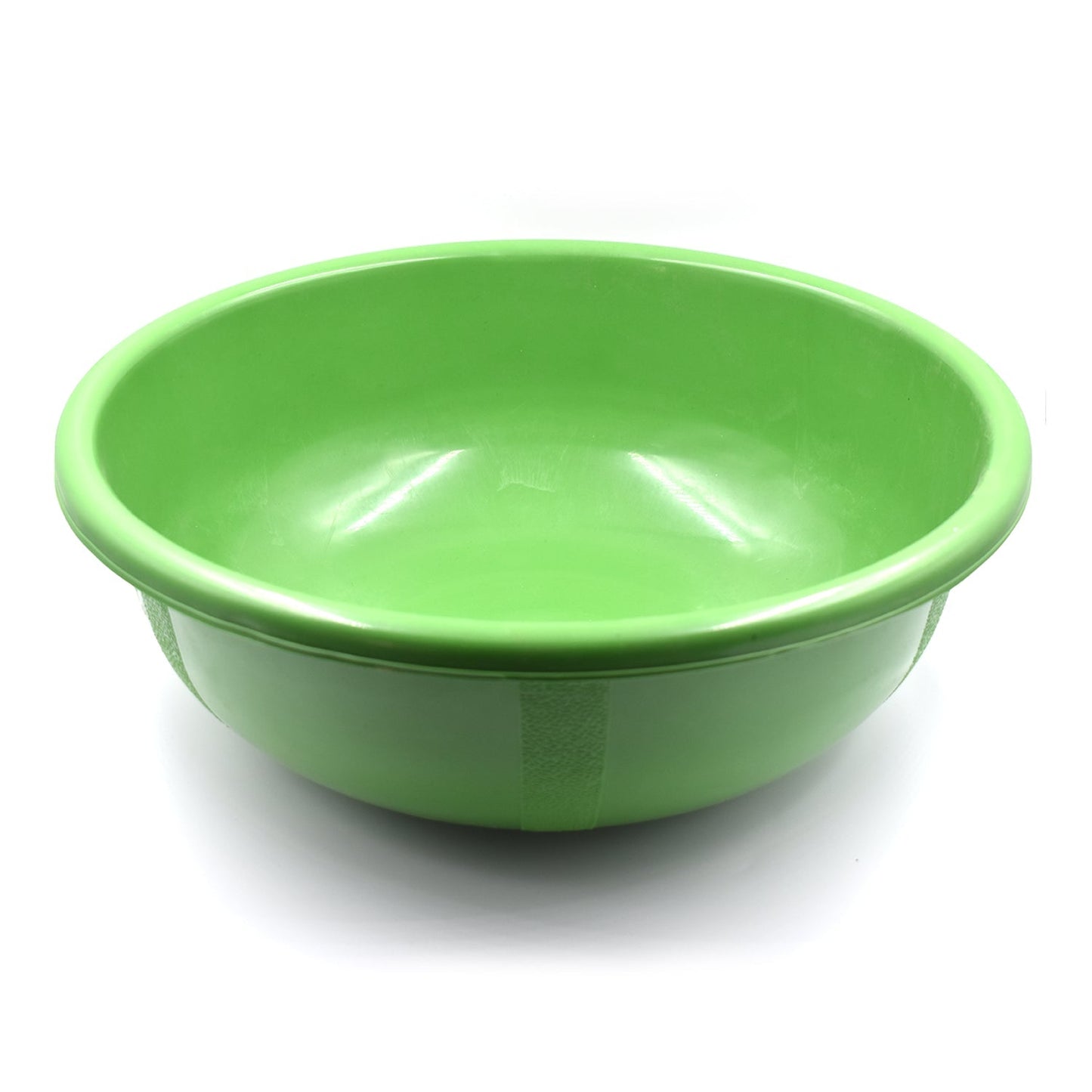 Wukusy plastic bathroom bathtub used for water storage and general bathroom purposes, shown in a home improvement setting.