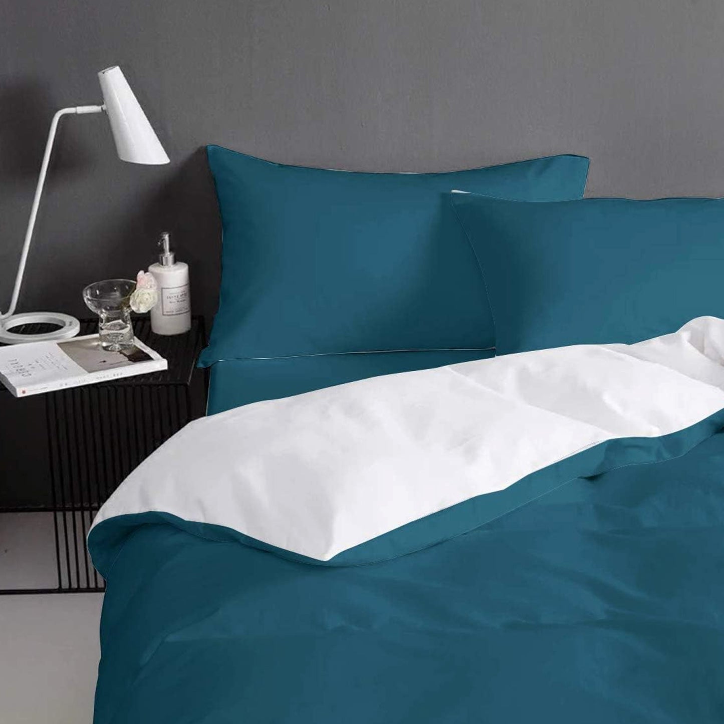 Soft Wukusy pillow covers for couch pillows, 70x60 cm, made of comfortable fabric, ideal for home decor and improvement.