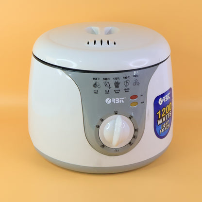 Wukusy Orbit adjustable electric deep fryer with 1200W, stainless steel basket and control knob for home kitchen use.