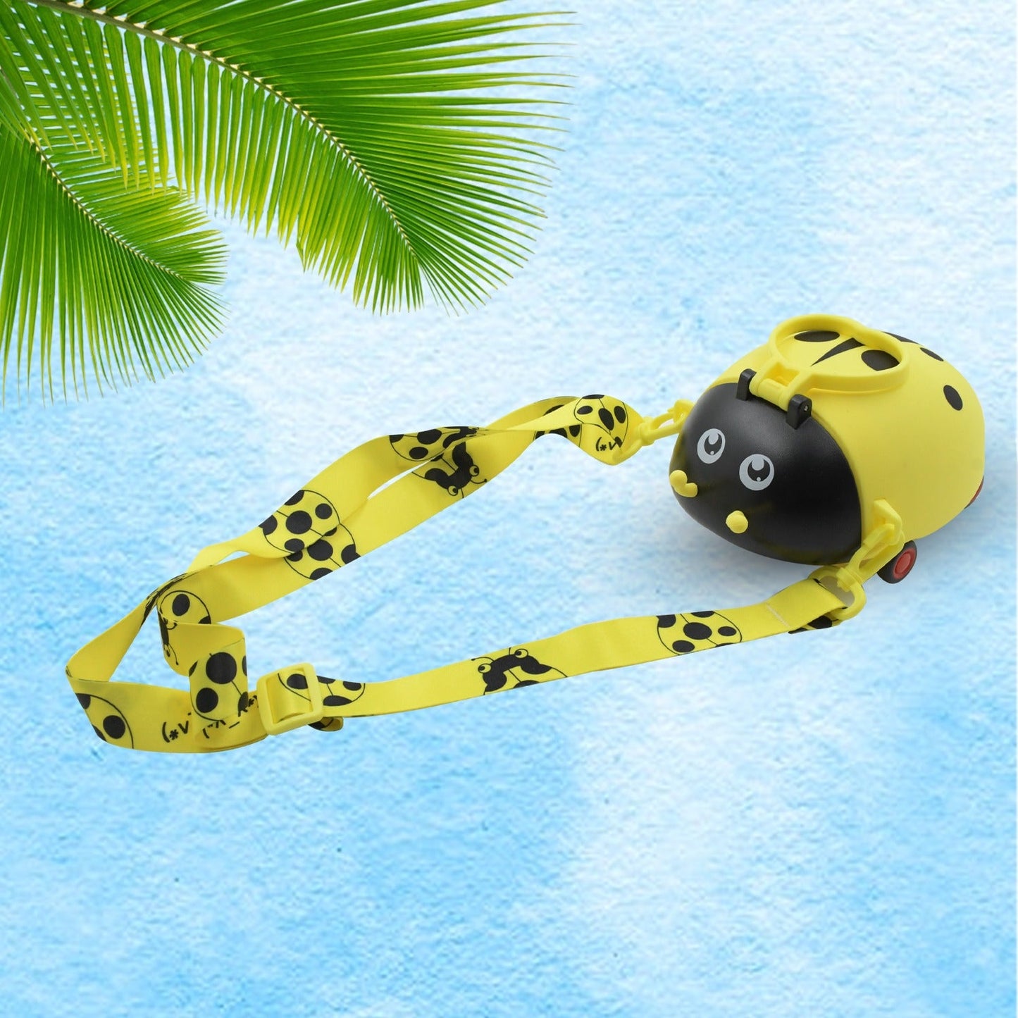 Wukusy plastic bug-shaped water bottle with straw, adjustable strap, 4-wheel design, ideal for kids' school drinks.