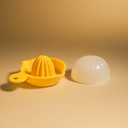 Wukusy hand-operated citrus juicer for home use, featuring a sturdy handle and reamer for fresh fruit juice extraction.