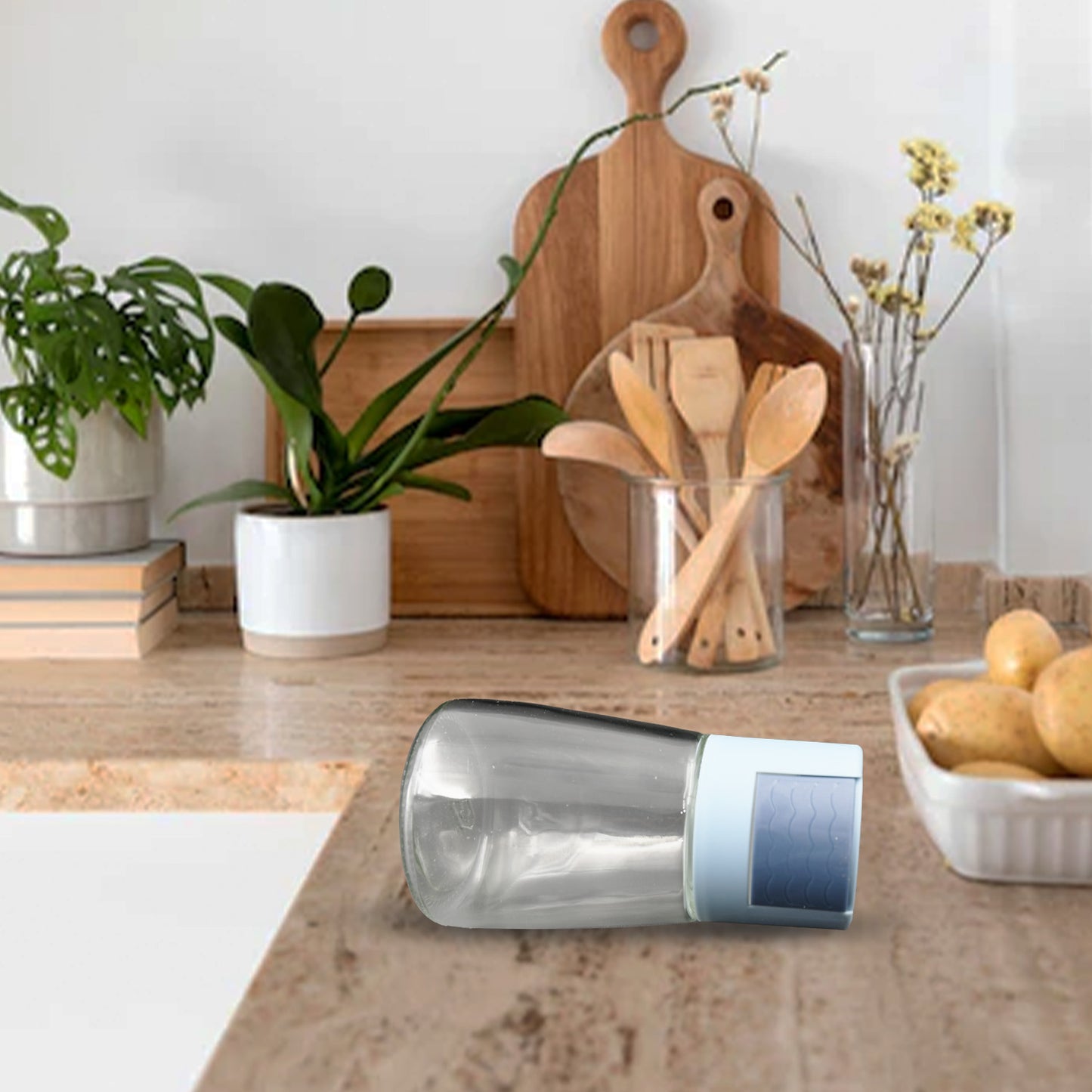 Set of four Wukusy glass salt shakers with precise 0.5g pour spouts, ideal for home, picnic, and camping seasoning.