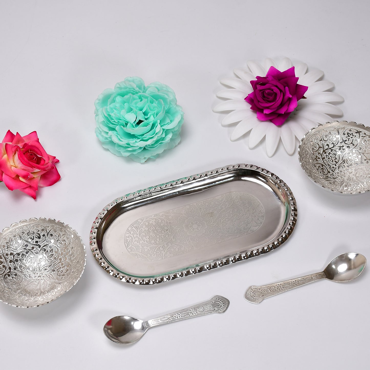 Silver plated Wukusy 2-bowl, 2-spoon tray set with red velvet gift box, ideal for serving dry fruits and desserts.