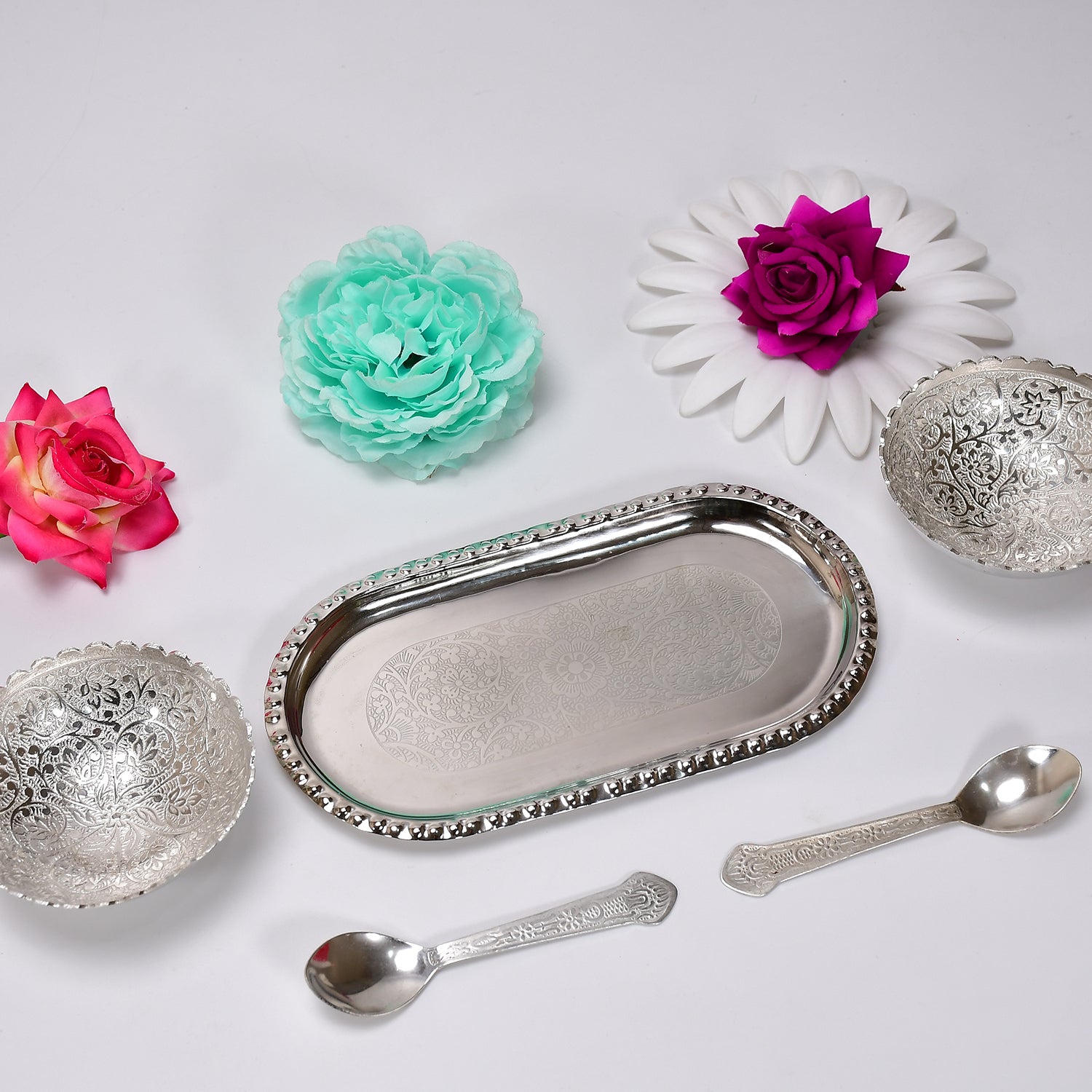 Silver plated Wukusy 2-bowl, 2-spoon tray set with red velvet gift box, ideal for serving dry fruits and desserts.