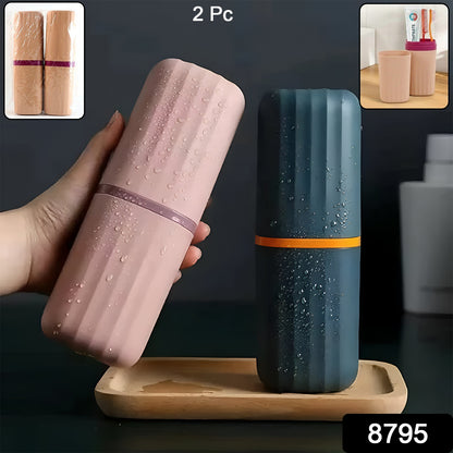 Wukusy plastic hygienic toothbrush travel case, portable and reusable, designed to keep toothbrushes clean during travel.