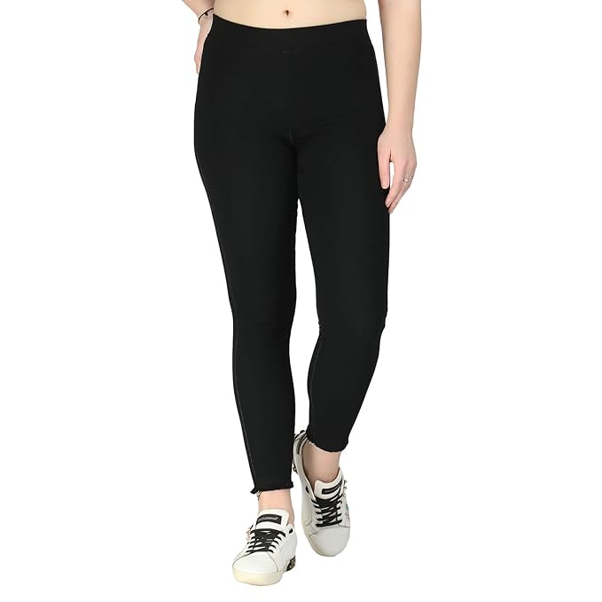 Black women's regular fit jeans by FIZZI SHOP, showcasing classic denim with a comfortable, tailored fit.
