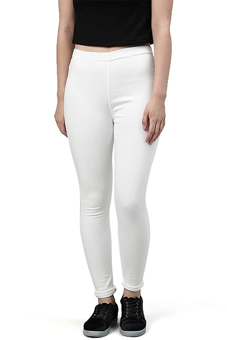 FIZZI SHOP classic white women's slim fit denim jeggings with stretch fabric and a sleek, fitted design.
