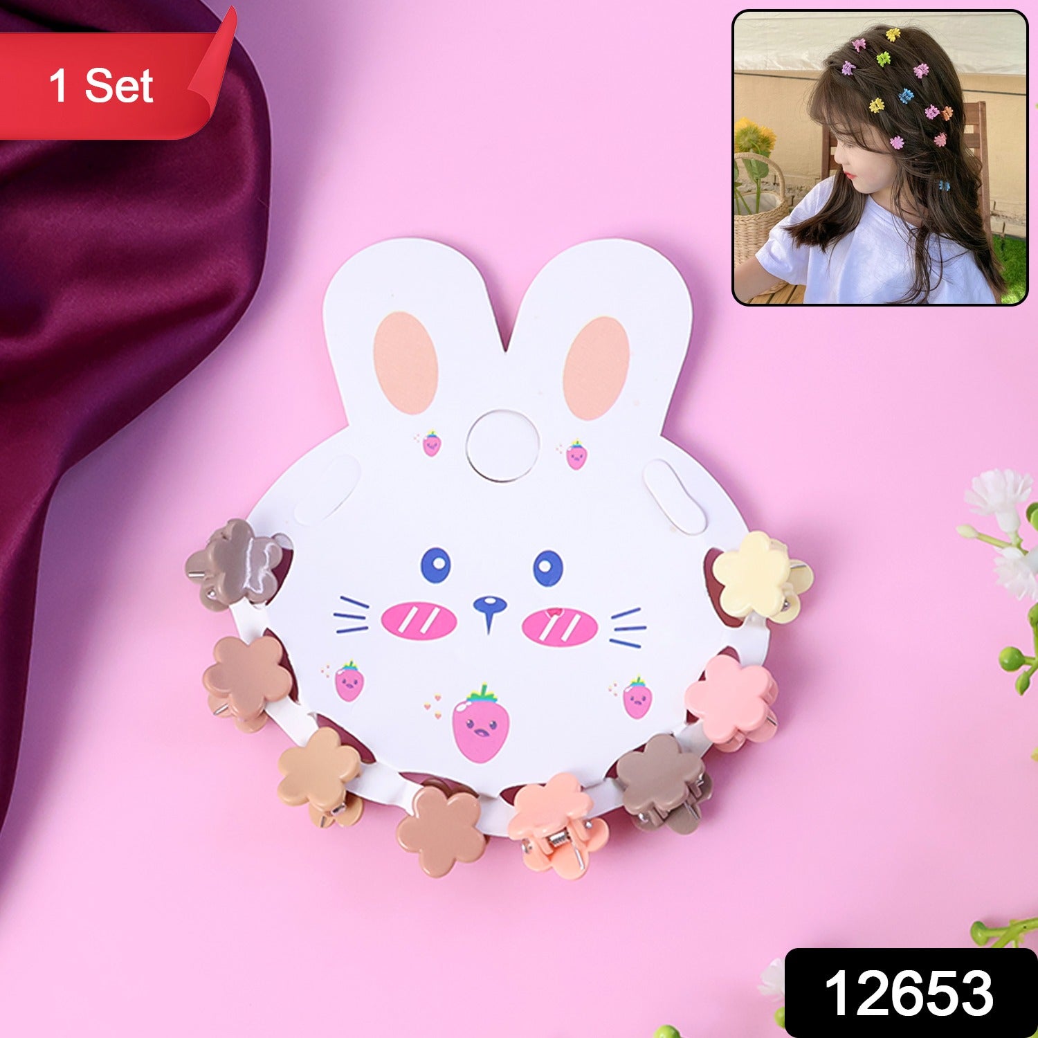 Set of three flower-shaped mini hair claw clips by Wukusy, ideal for stylish hair accessories and everyday beauty use.