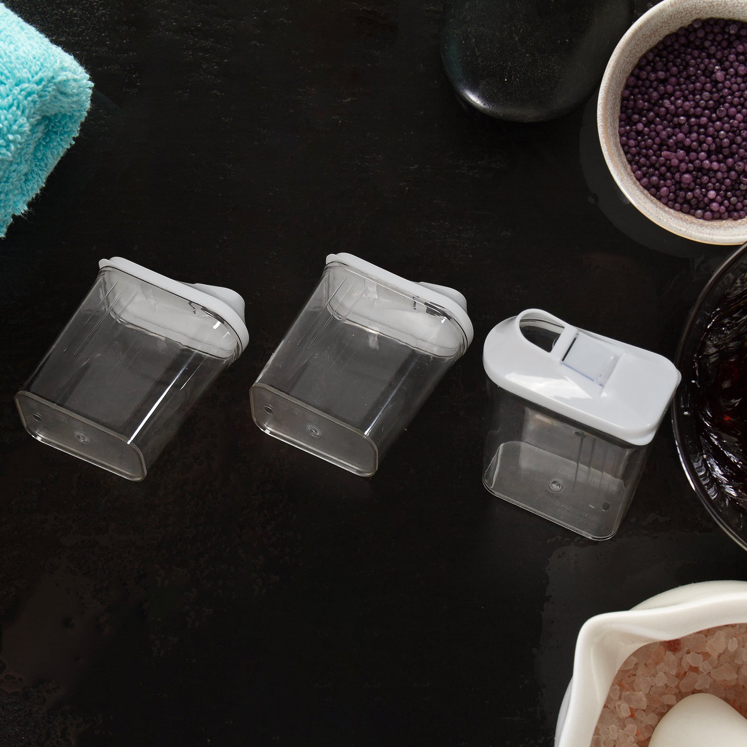 Set of three transparent Wukusy kitchen storage jars for home use, ideal for organizing pantry and kitchen essentials.