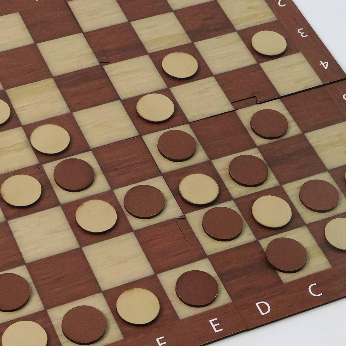 Wukusy 2-in-1 travel game set featuring chess and checkers with compact design, ideal for portable gaming on the go.