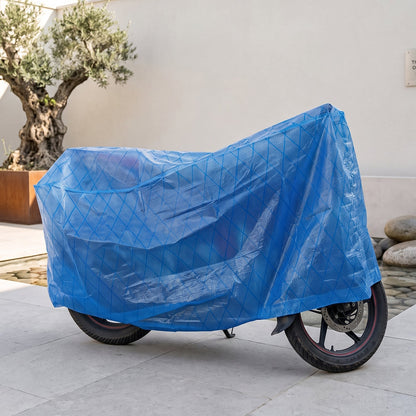 Medium waterproof two-wheeler cover by Wukusy, rainproof and dust-resistant, measuring 152x70 cm, for motorcycle or scooter protection.