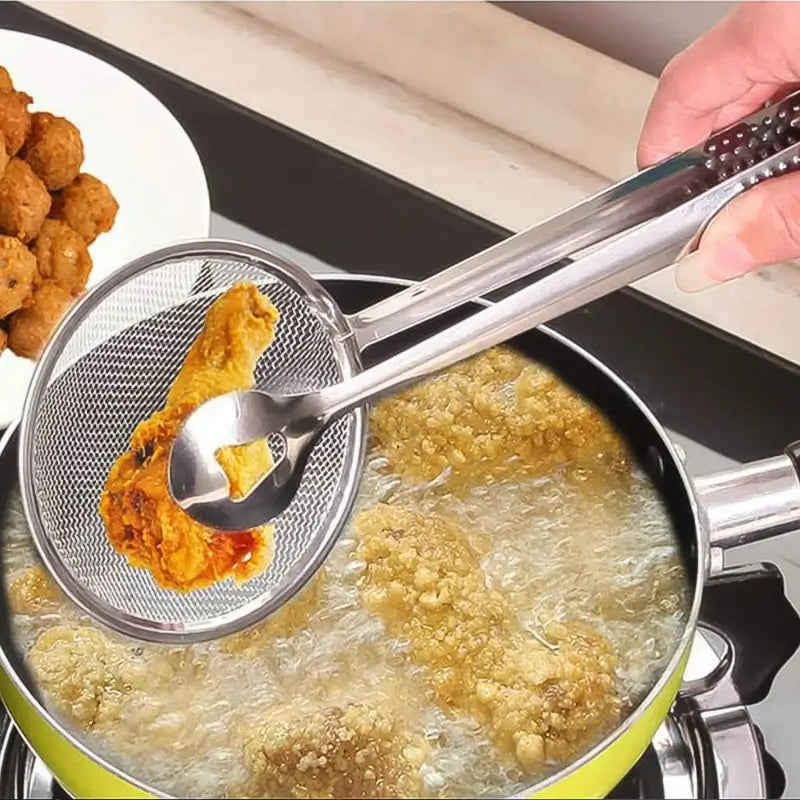 Ekom 2-in-1 stainless steel fry tool with clip, filter spoon and strainer for oil frying and BBQ, mesh filter design.