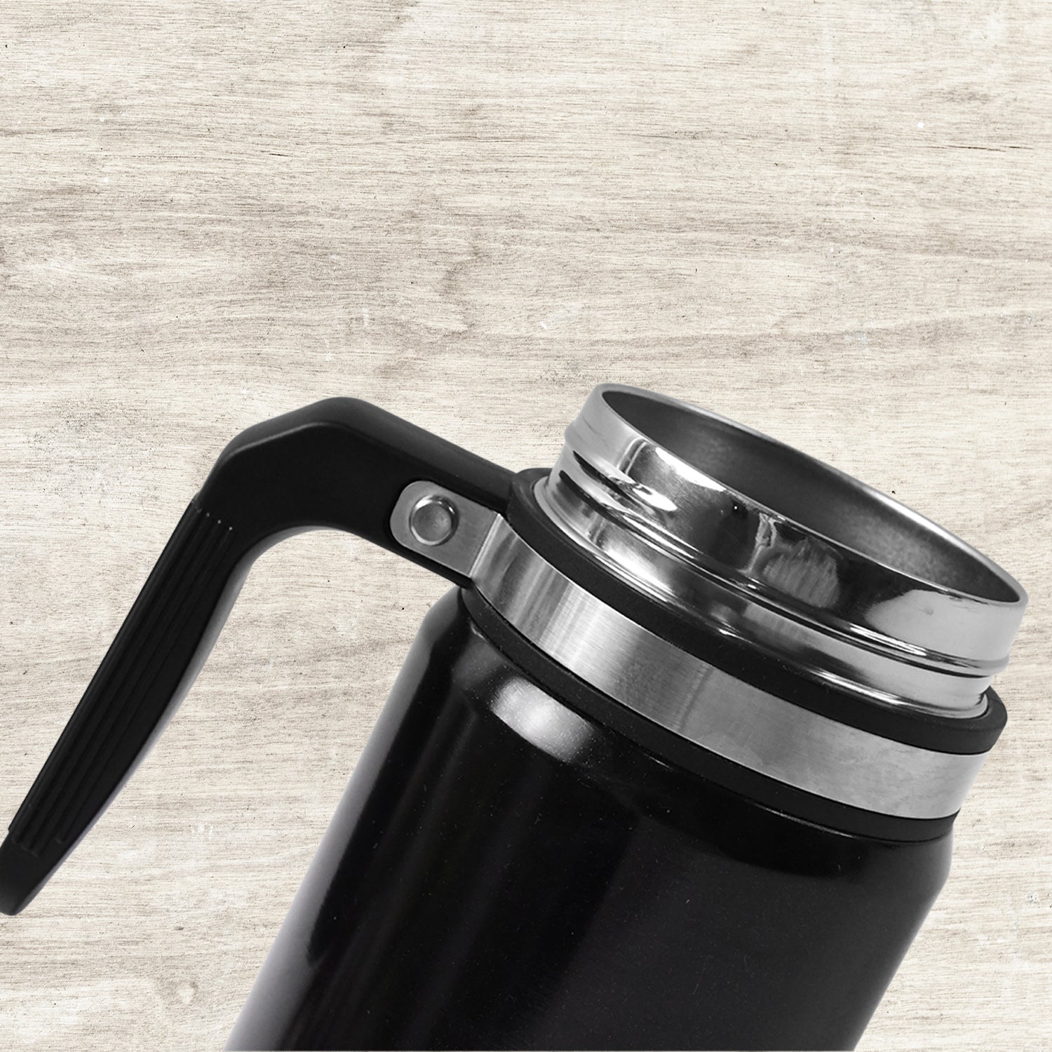 Wukusy stainless steel vacuum coffee cup with non-slip base, 600ml capacity, ideal for hot beverages at home or on the go