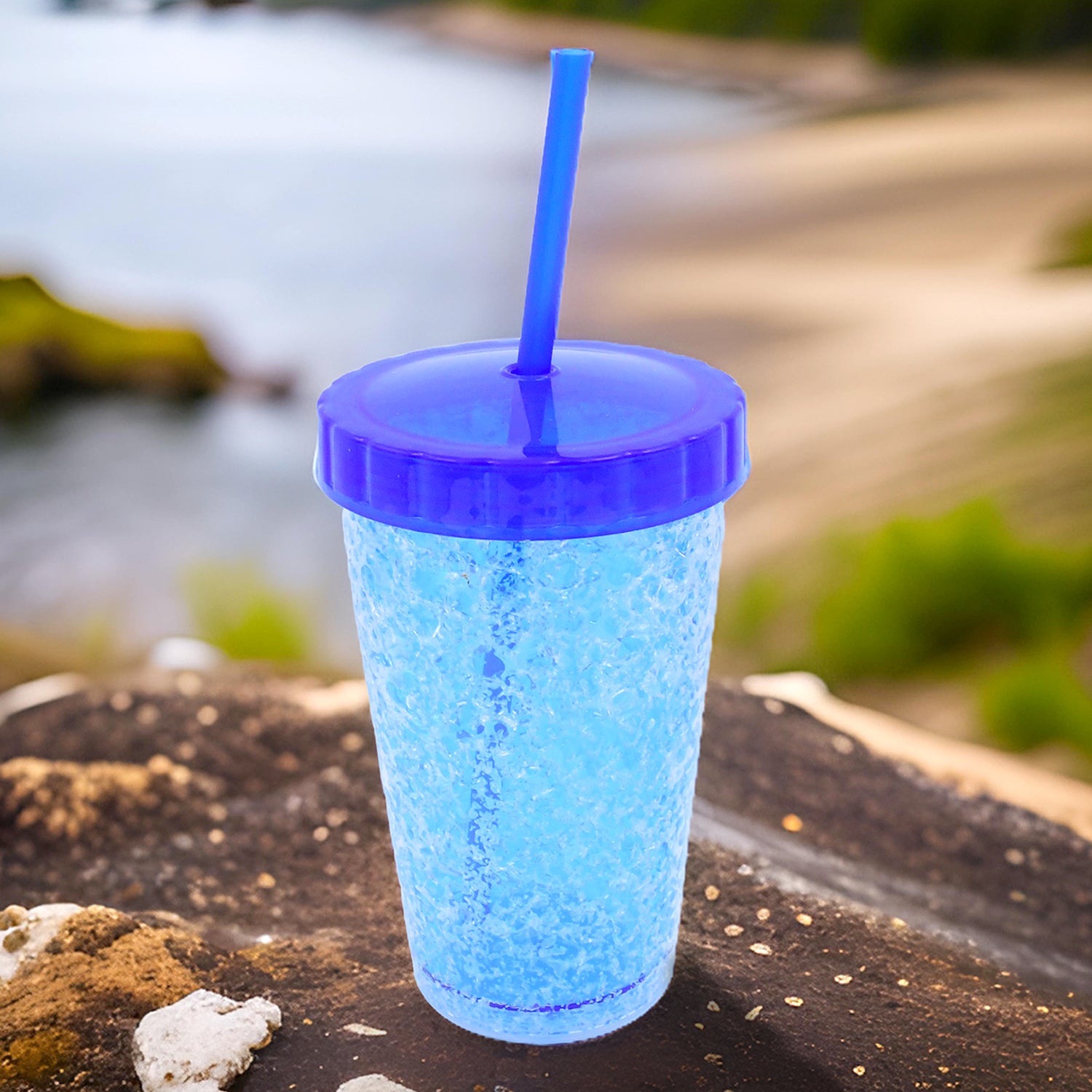 Wukusy plastic reusable sipper tumbler with lid and straw, 500ml capacity, in mixed colors, suitable for home and kitchen use.