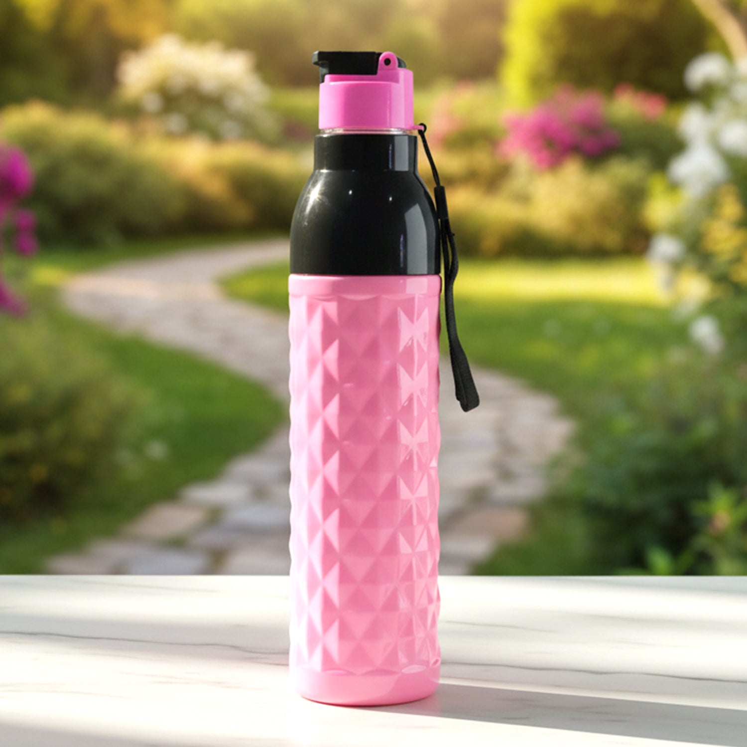 Wukusy plastic 1000ml leakproof water bottle with diamond pattern, durable and portable for hydration on the go.