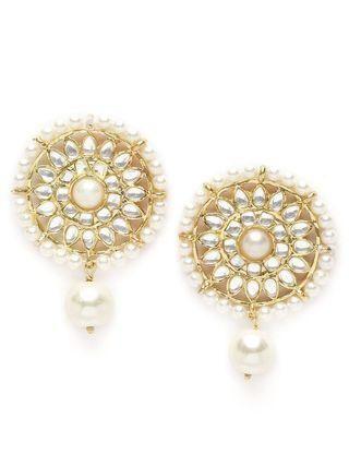 Karatcart pearl multilayer beaded Kundan choker necklace set for women, showcasing intricate design and traditional jewelry craftsmanship